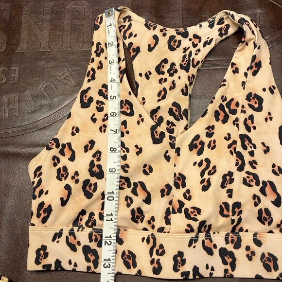 Fabletics Pump Two Piece Set Desert Leopard Womens Small New Active Athleisure - Picture 13 of 16